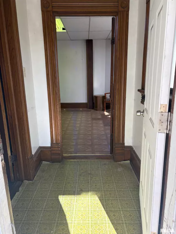 Clinton, IA 52732,552 11TH Avenue South