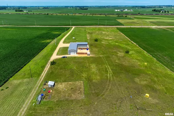 1811 245TH ST, Calamus, IA 52729