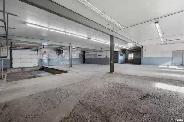 Bettendorf, IA 52722,1716 & 1720 STATE ST