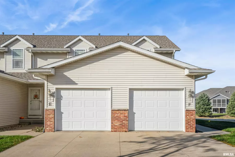 3620 Banar Drive Southwest #E, Cedar Rapids, IA 52404
