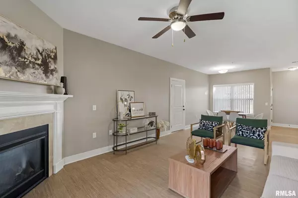 Bettendorf, IA 52722,2934 SHANES WAY