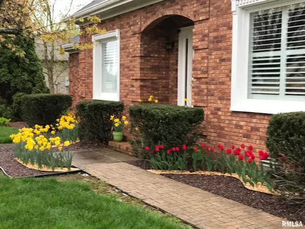 Marion, IL 62959,202 Dinah LN