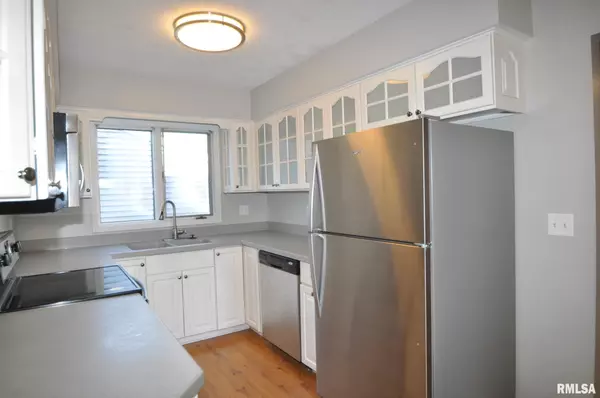 Bettendorf, IA 52722,3518 CEDARVIEW CT