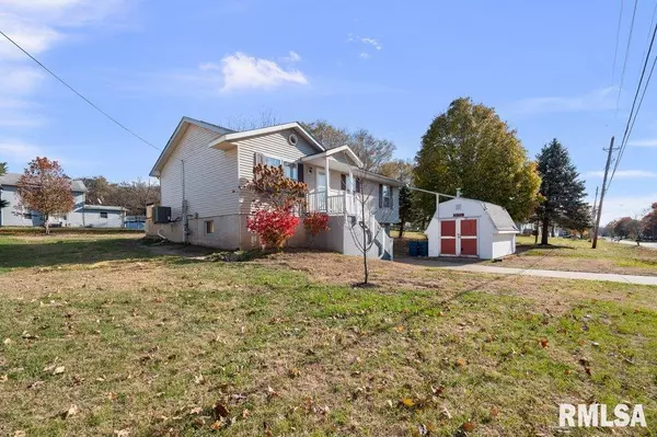 Cordova, IL 61242,401 3RD Street South