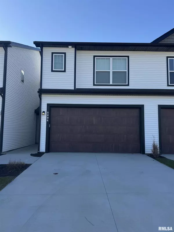 5894 BUTTERFIELD DR, Bettendorf, IA 52722