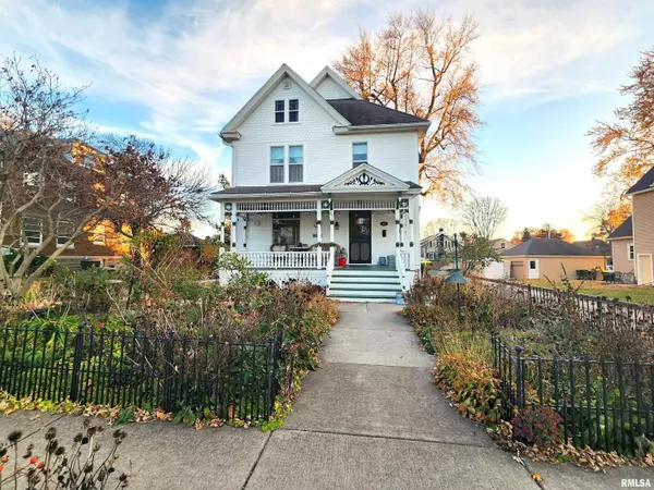 122 W SOUTH ST, Geneseo, IL 61254