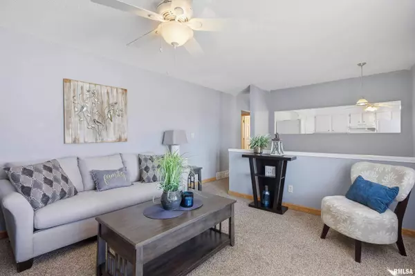 Bettendorf, IA 52722,2846 MAGNOLIA DR