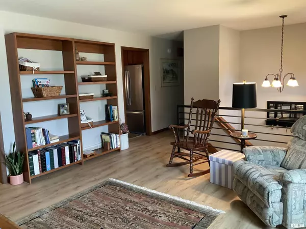 Eldridge, IA 52748,809 W SPRING ST