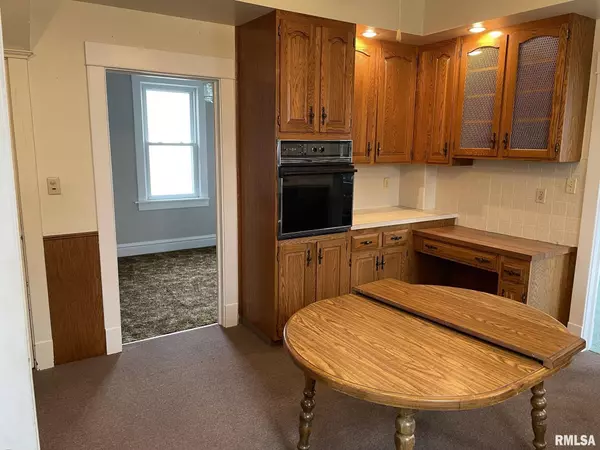 Davenport, IA 52804,2206 PACIFIC ST