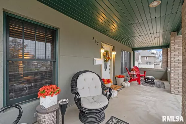 Silvis, IL 61282-2121,302 9TH ST