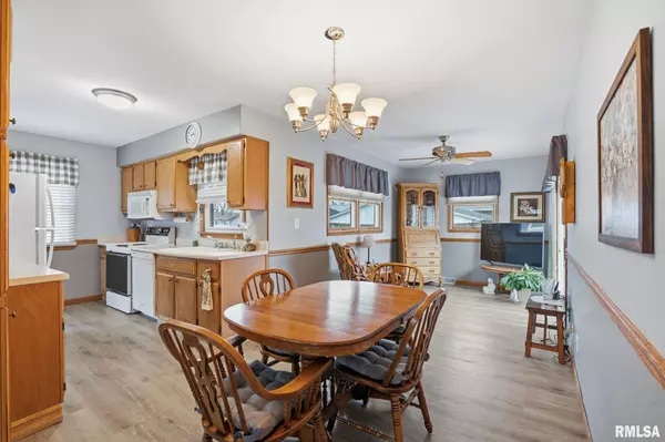 Davenport, IA 52806,2159 W 35TH ST