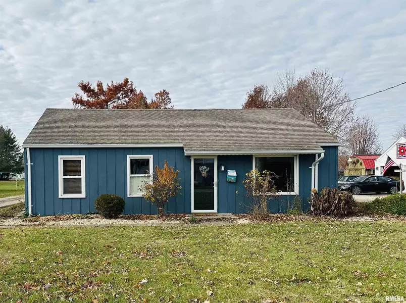 402 N MADISON ST, Wyoming, IL 61491