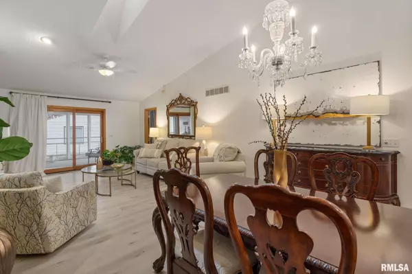 Bettendorf, IA 52722,4000 Prairie LN