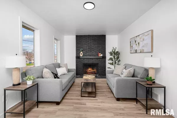 Rapids City, IL 61278,242 12TH ST