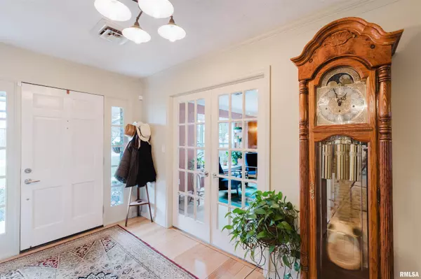 Marion, IL 62959,1502 NAGEL DR