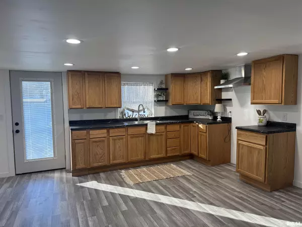 Joy, IL 61260,106 E BEESON ST