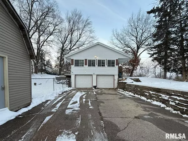 East Moline, IL 61244,1929 5TH ST