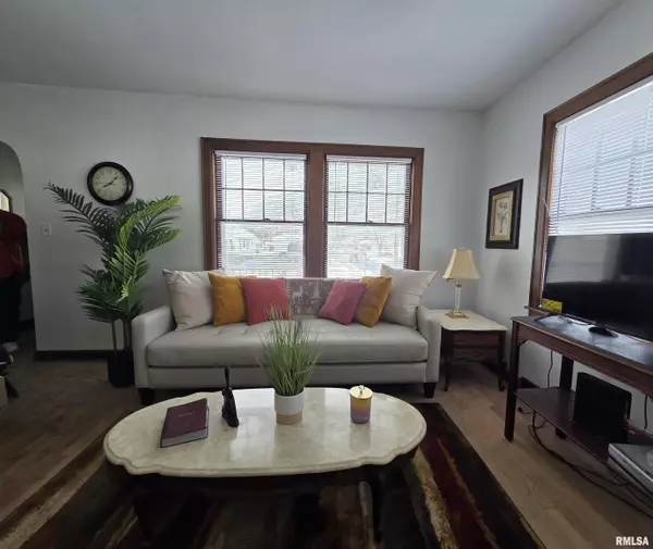 Rock Island, IL 61201,1901 9 1/2 ST