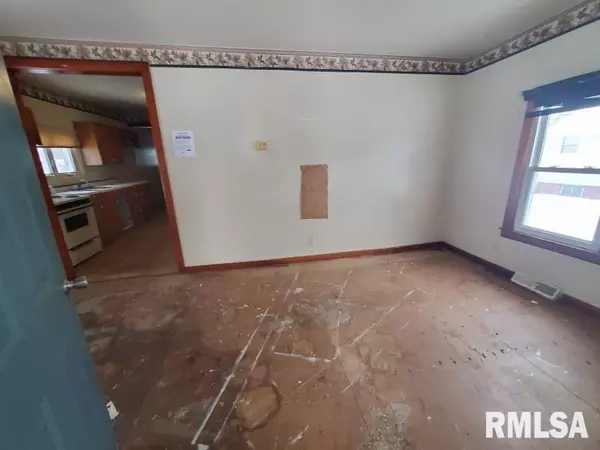 Galesburg, IL 61401,1385 CLARK ST