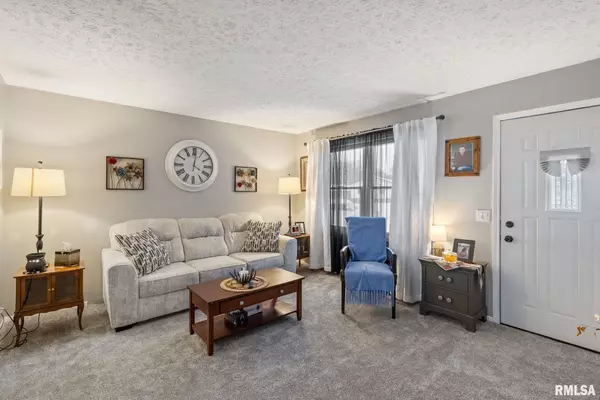 Davenport, IA 52804,4661 HITCHING POST CT