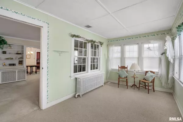 Atkinson, IL 61235,202 W WILLIAMS ST