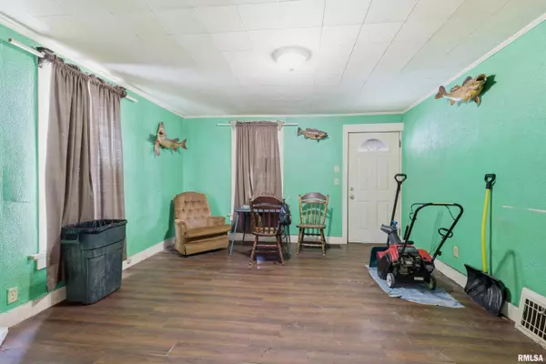 Rock Island, IL 61201,2706 5 1/2 AVE