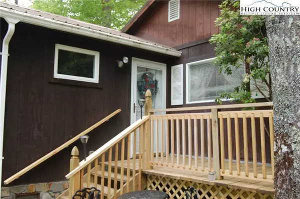 Newland, NC 28657,8 Park Loop LOOP