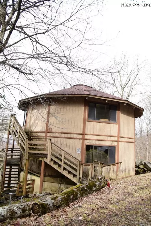 102, 104, 106 Hornbeam RD, Beech Mountain, NC 28604