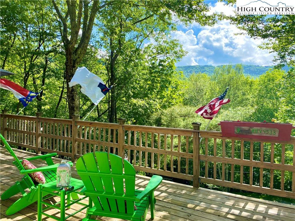122 Pond Creek RD, Beech Mountain, NC 28604