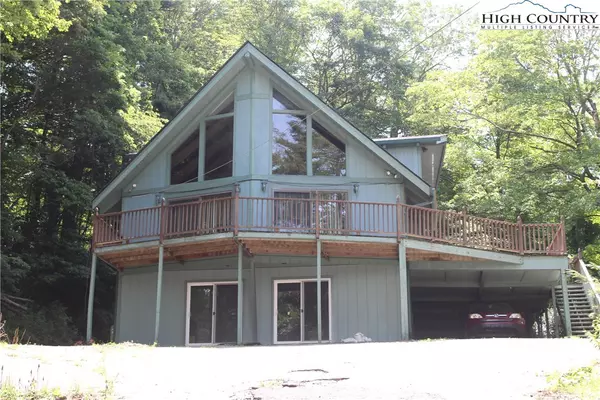 301 Howard Steelman DR, Deep Gap, NC 28618