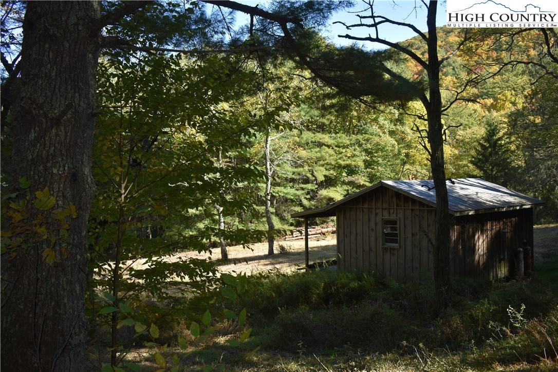 TBD Darnell Woodie RD, Laurel Springs, NC 24688