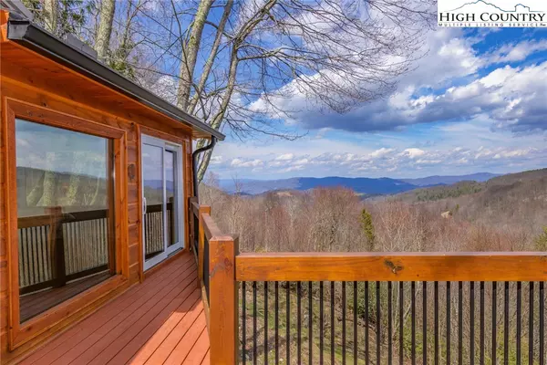 120 Woodridge RD, Beech Mountain, NC 28604