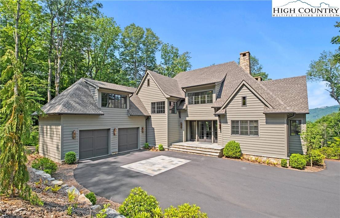 322 Hemlock DR, Linville, NC 28646