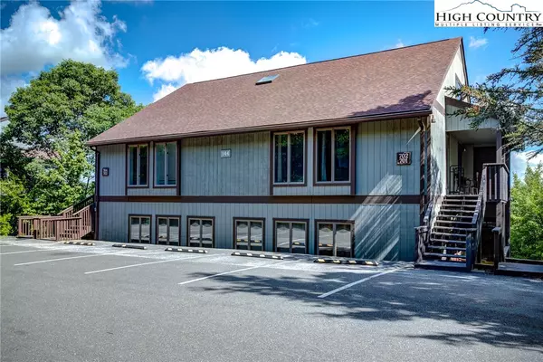 Banner Elk, NC 28604,144 Skyleaf LN #703
