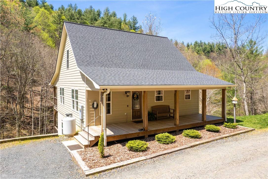201 Eagles Nest TRL, West Jefferson, NC 28694