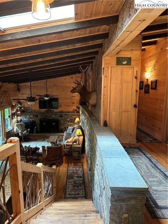 Boone, NC 28607,276 Topside DR