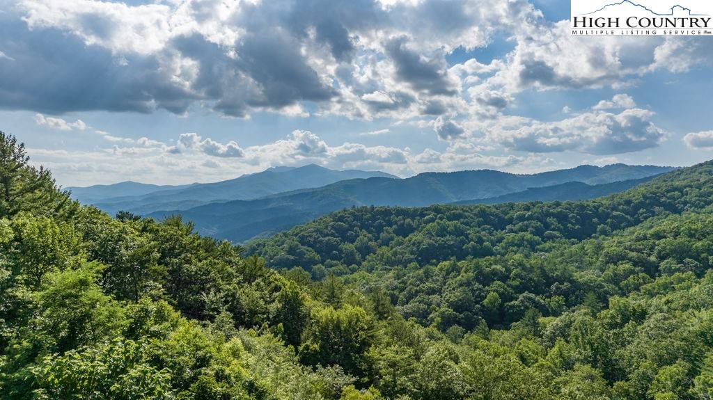 4901 Nightinggale WAY, Lenoir, NC 28645