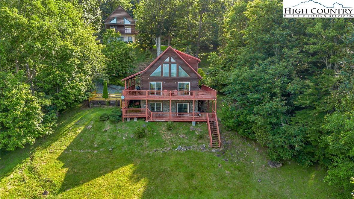139 Deerwood DR, Grassy Creek, NC 28631