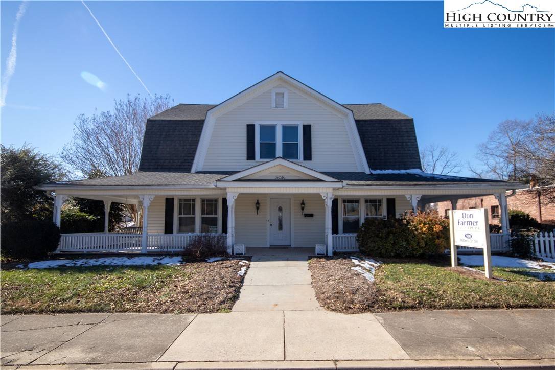 508 SW Mulberry ST, Lenoir, NC 28645