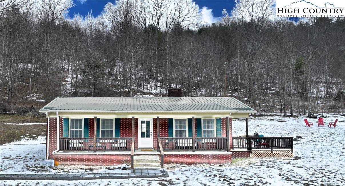 2725 NC HWY 194 S, Sugar Grove, NC 28679