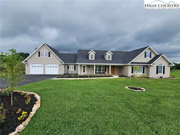 611 Barrett RD, Ennice, NC 28623