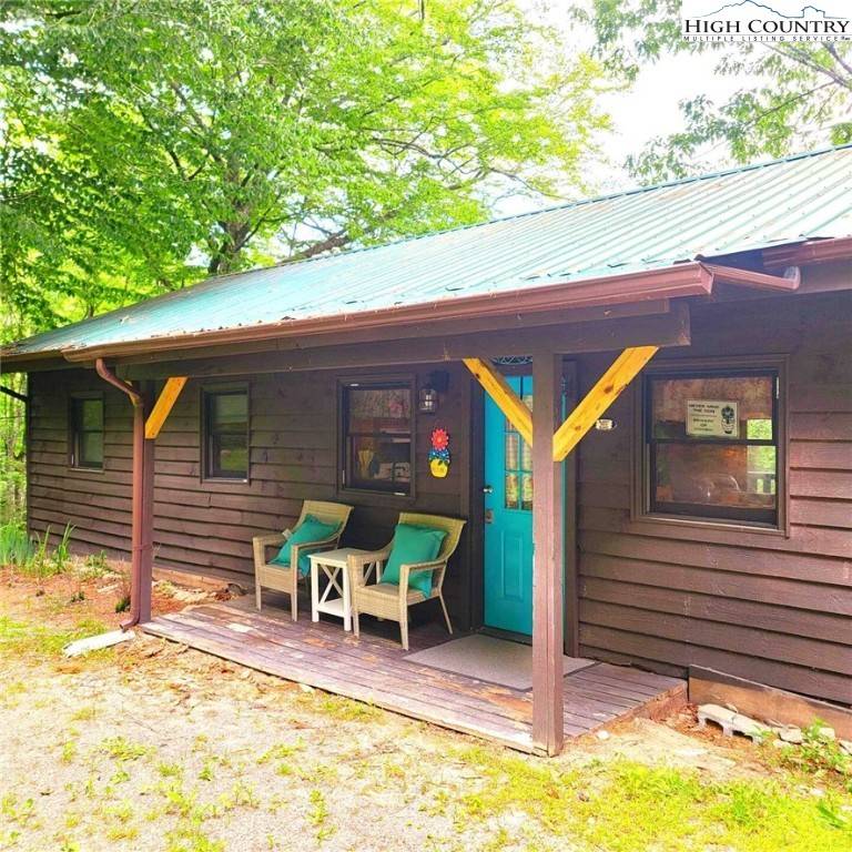 304 McGuire RD, Sugar Grove, NC 28679