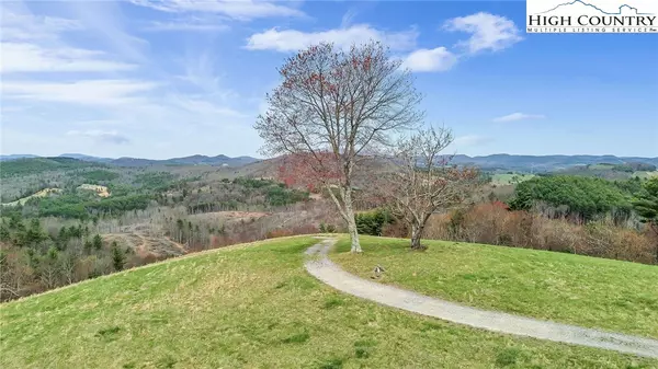 000 Little Peak Creek RD, Jefferson, NC 28640