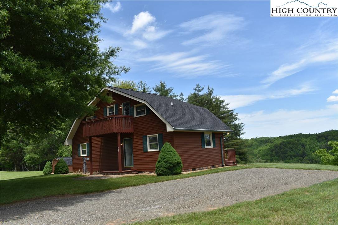 863 Collinswood LN, Independence, VA 24348