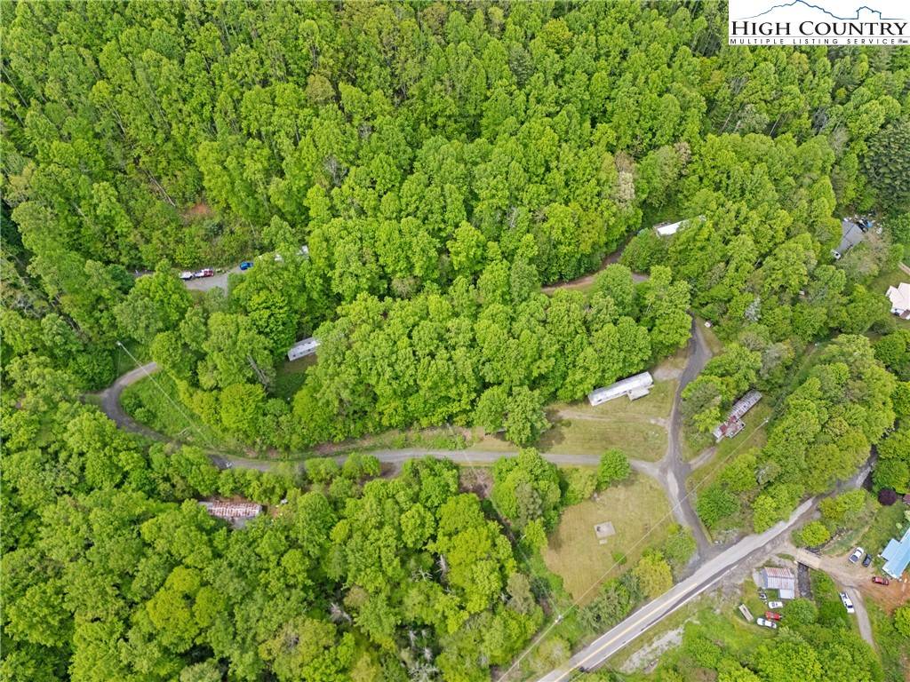 122 Poplar Creek Estates DR, Todd, NC 28684