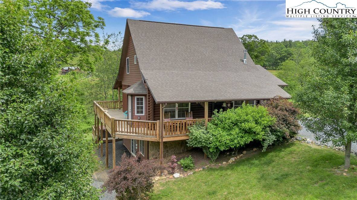 218 Cherokee CIR, Jefferson, NC 28640