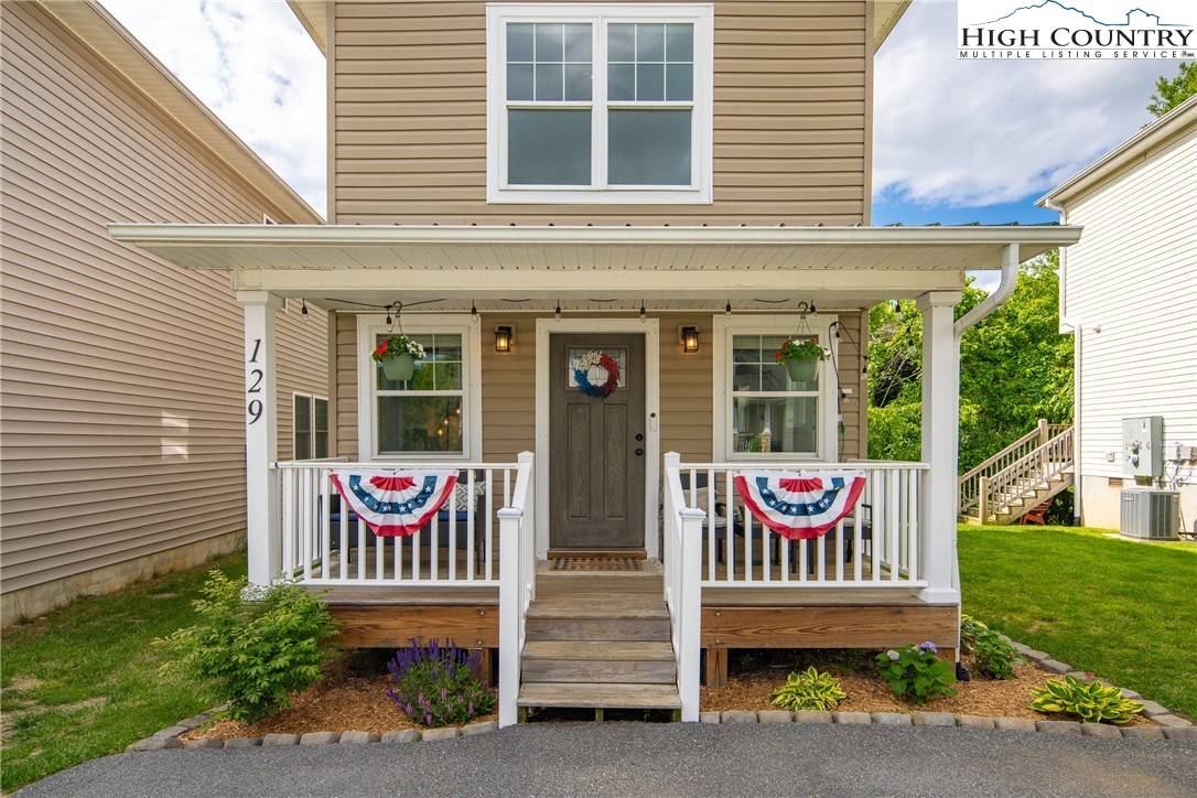129 Stratford LN, Boone, NC 28607