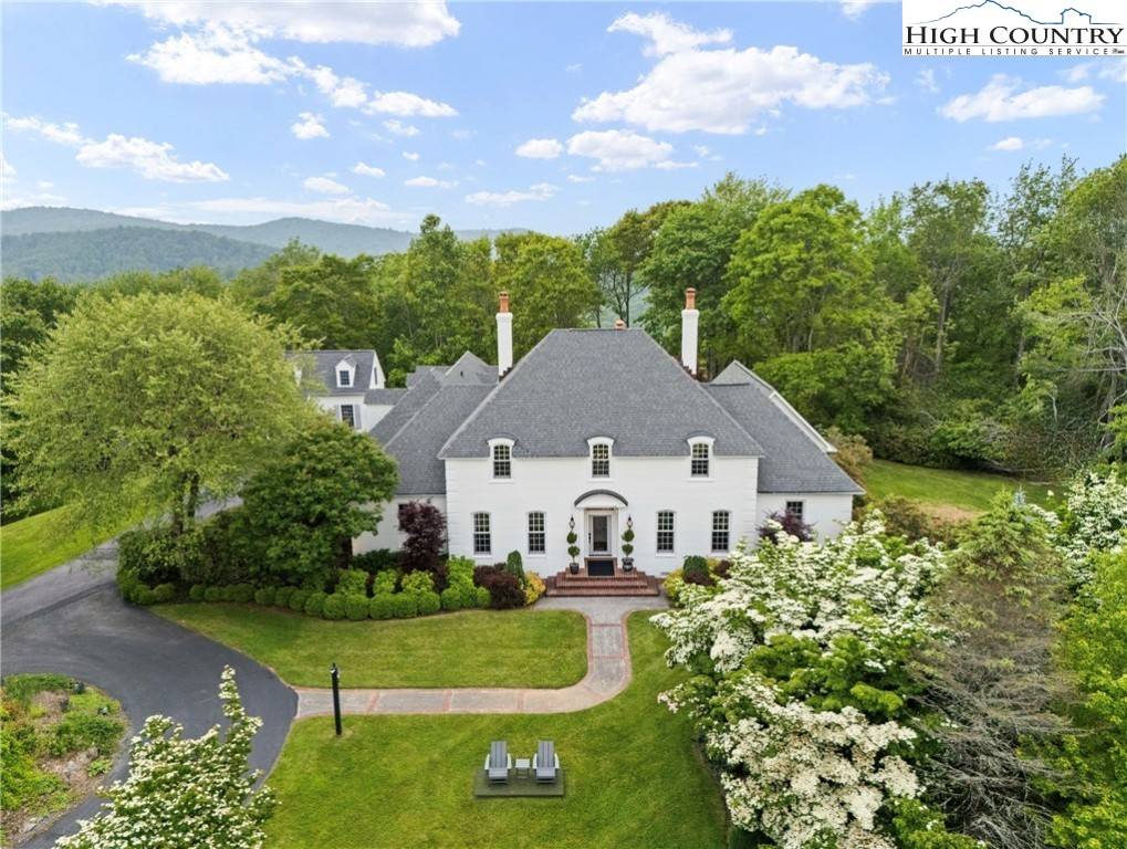 1920 Deck Hill RD, Blowing Rock, NC 28605