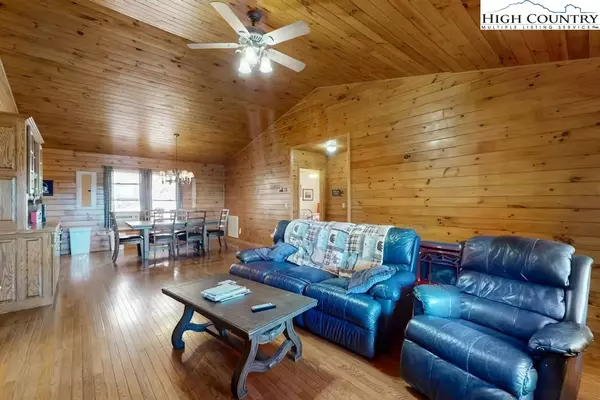 Newland, NC 28657,298 Sugar Vista LN