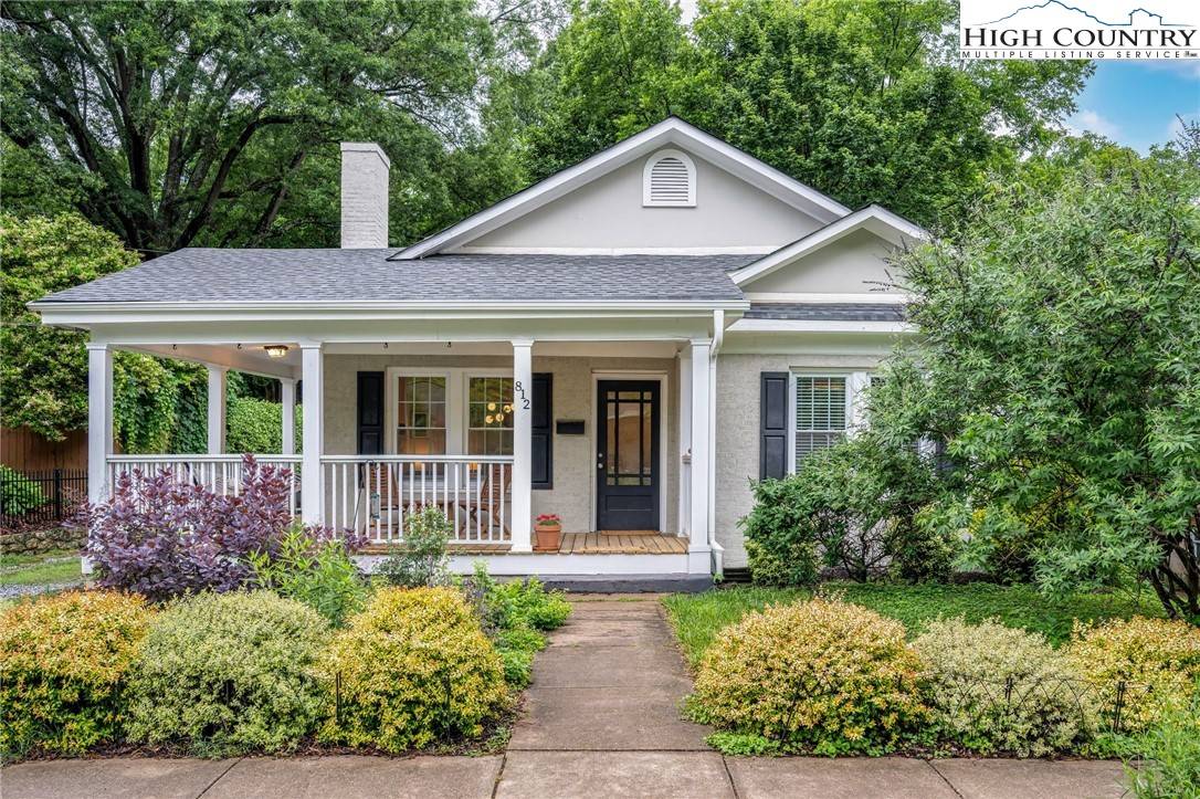 812 Gales, Winston-salem, NC 27103